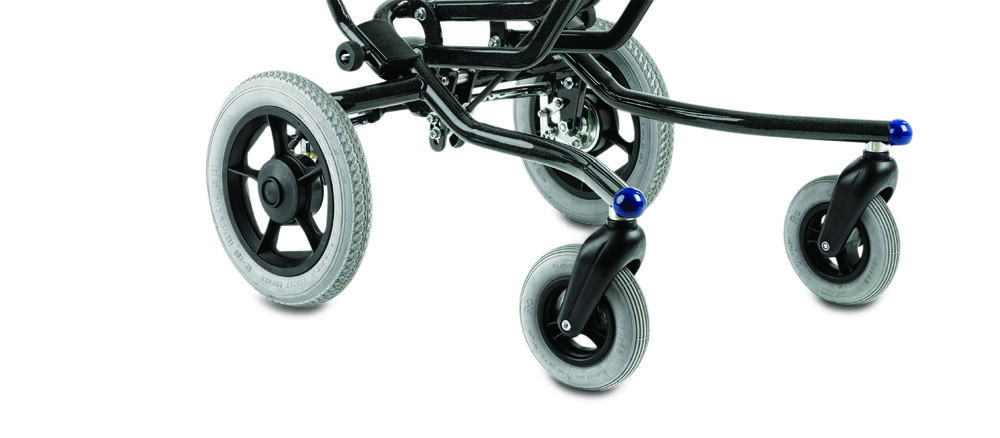 The High-low Frame, outdoor, complies with the international transit wheelchair standard ISO 7176-19. The High-low Frame, outdoor, can be used with seat units that comply with ISO 16840-4