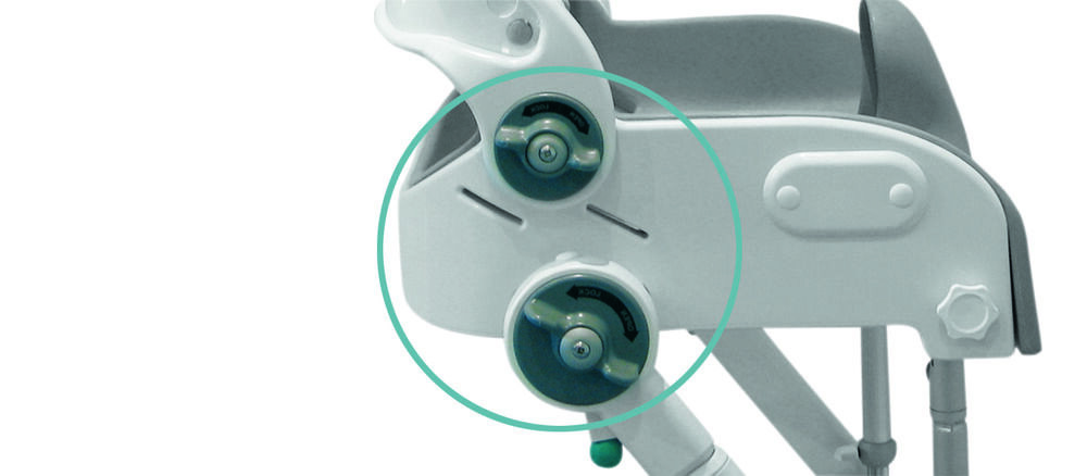 Tilts and reclines for the child’s comfort and positioning