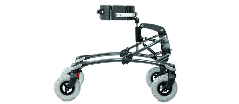 The Mustang has easy to adjust central bar for height and angle adjustments. A slight forward leaning position, combined with built-in suspension, stimulates the natural walking pattern