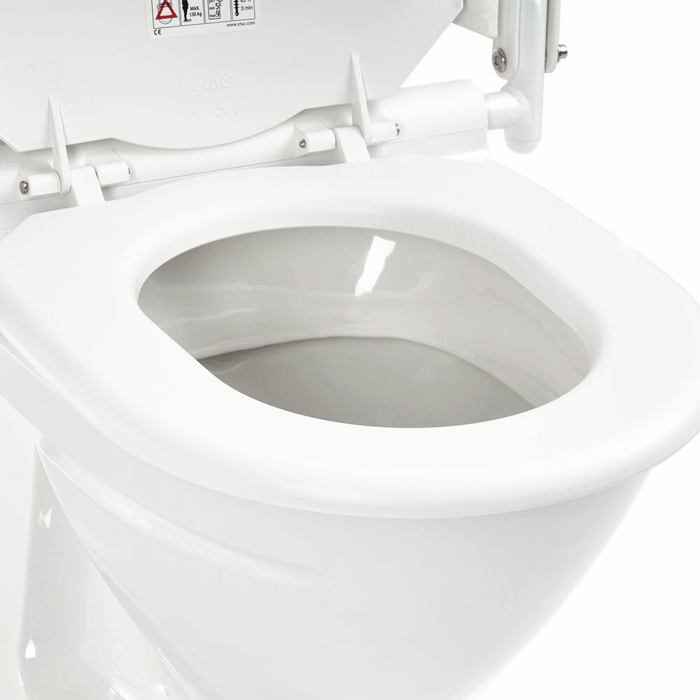 The shape of the seat is ergonomic and comfortable while offering the best accessibility as it has a large opening.