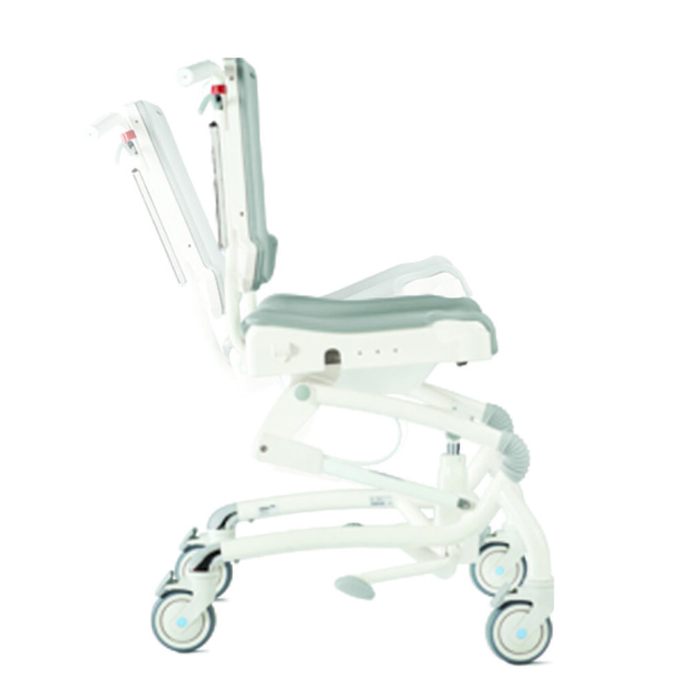 The Heron is available as a hydraulic or power version. Both contain the same features of tilt-in-space and back recline, but for extra ease and comfort for the carer, we recommend using the power version.